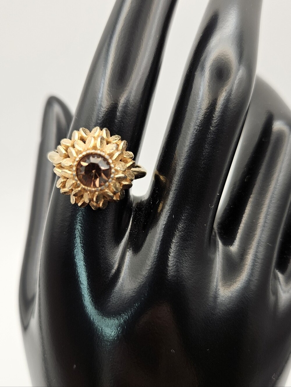 Vintage Avon Gold Tone Flower Dome Ring Brown Rhinestone Topaz Cocktail Size 7.5